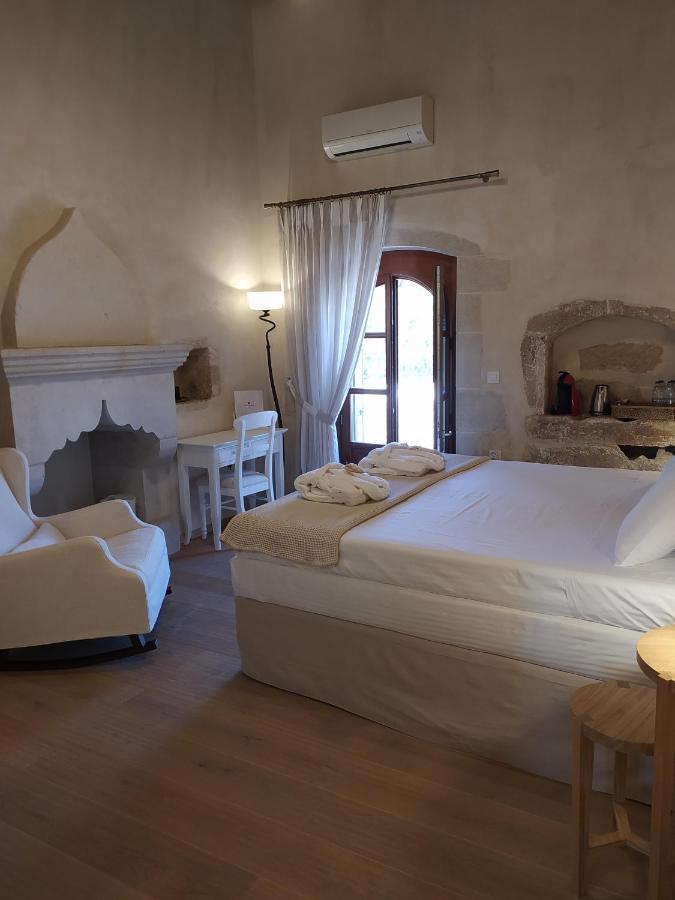 Wild Violet Villa: An Old Vision Of Luxury Melidhonion  ภายนอก รูปภาพ
