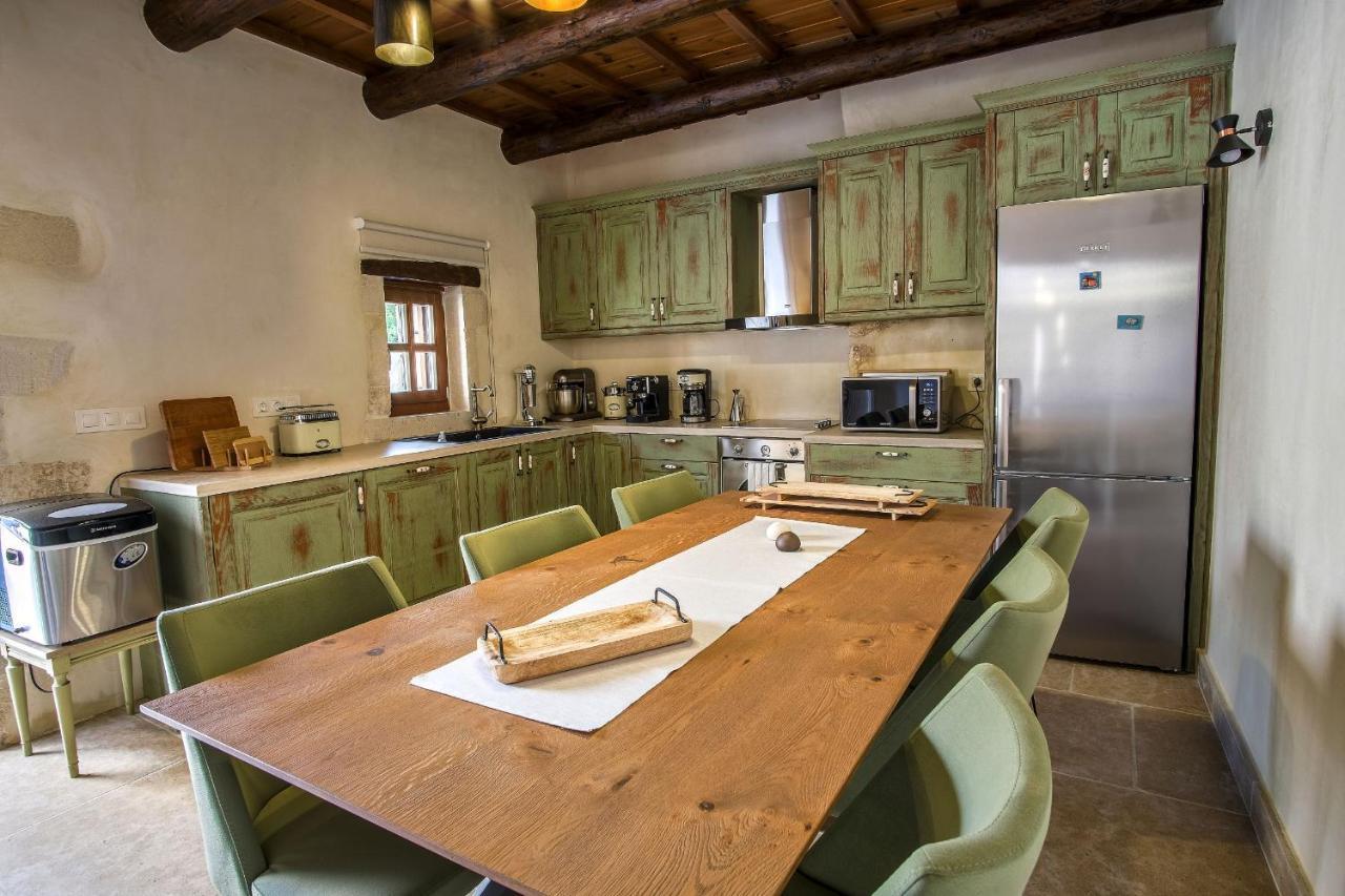 Wild Violet Villa: An Old Vision Of Luxury Melidhonion  ภายนอก รูปภาพ